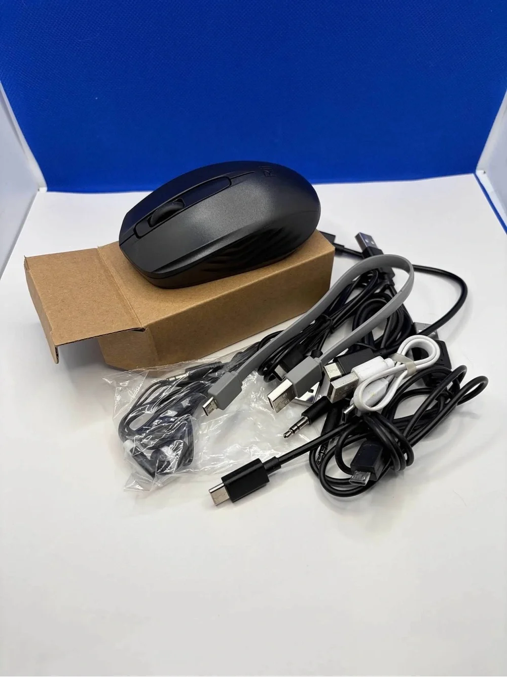 Computer Electronics Accessory Lot Wireless Mouse USB C Micro USB AUX Cables
